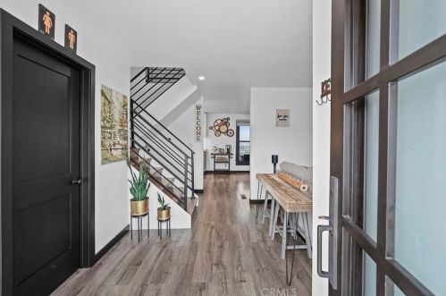 1249 Vista Superba St, Glendale, CA 91205-3745