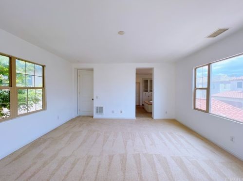 3027 Hampton Way, Ontario CA  91761-2631 exterior