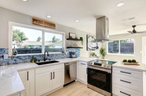 7221 Windjammer Way, Citrus Heights CA  95621-3440 exterior