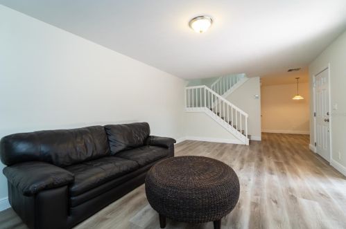 5362 Bamboo Ct, Orlando, FL 32811-6720