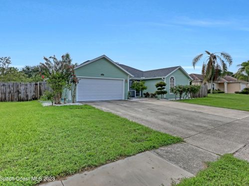 6385 Grissom Pkwy, Cocoa, FL 32927-3132