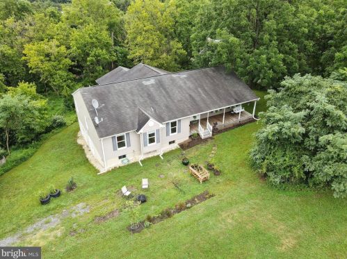 11734 Armistead Filler Ln, Lovettsville VA  20180-1915 exterior