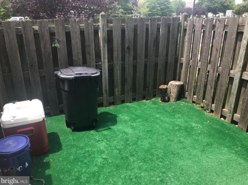 3094 Harbour Dr, Palmyra NJ 08065-2217 exterior