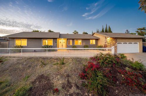 638 Cortez Ave, Vista CA  92084-3728 exterior