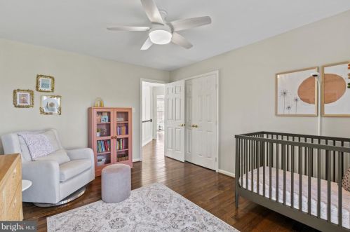 518 Fortress Cir, Leesburg VA  20175-8929 exterior