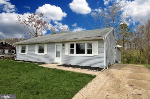 225 Coville Dr, Browns Mills, NJ 08015-3727