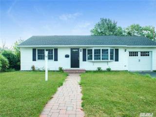 6 Leo St, Canaan Lake, NY 11772-3827