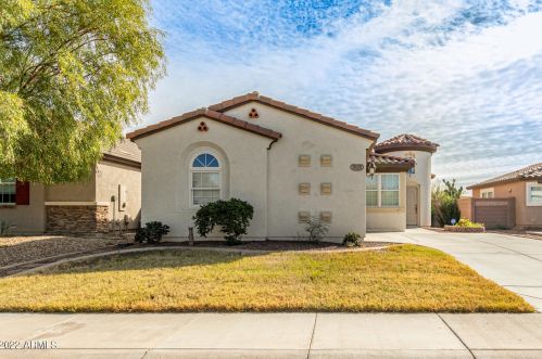 30291 Leah Dr, Buckeye, AZ 85396-2106