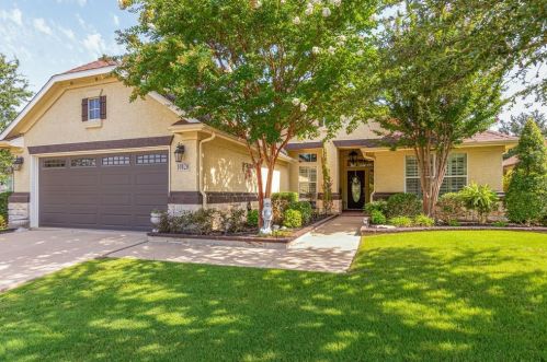 10820 Southerland Dr, Denton, TX 76207-8682