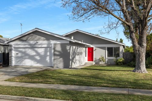 6752 Heaton Moor Dr, San Jose, CA 95119-1740
