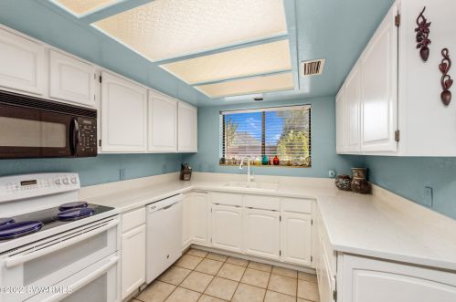 56 Pinon Wood Dr, Sedona AZ 86351-7919 exterior