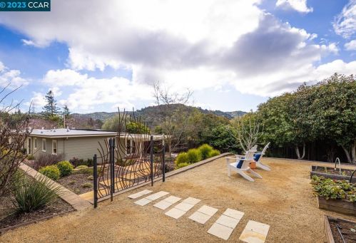 9 Southwood Dr, Orinda CA  94563-3010 exterior