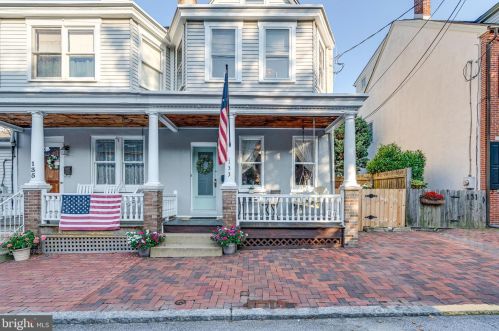 133 2nd St, New Castle, DE 19720-4805