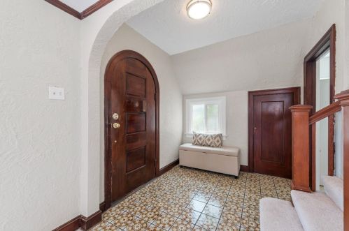 1633 San Fernando St, San Jose, CA 95116-2422