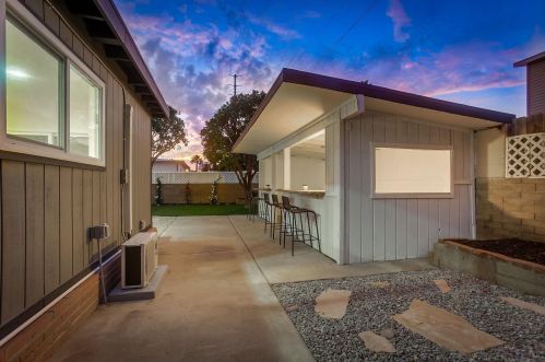 3862 Martha St, San Diego CA  92117-1817 exterior