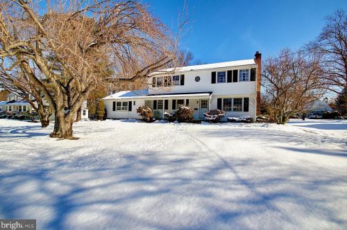 317 Hill Ave, Langhorne, PA 19047-2819