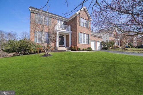 927 Rhonda Pl, Leesburg, VA 20175-5632