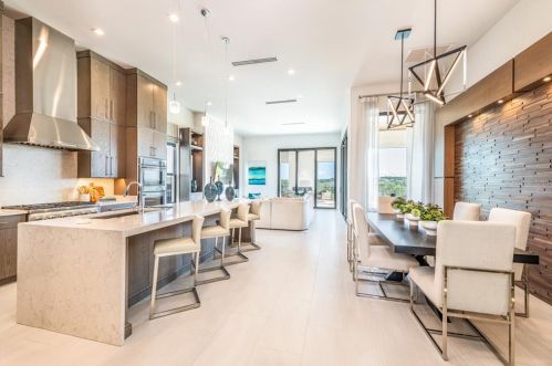 16035 Vetta Dr, Montverde FL  34756-3520 exterior