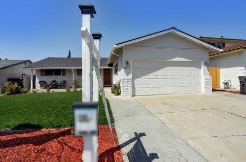 1625 Grand Teton Dr, Milpitas, CA 95035-6548