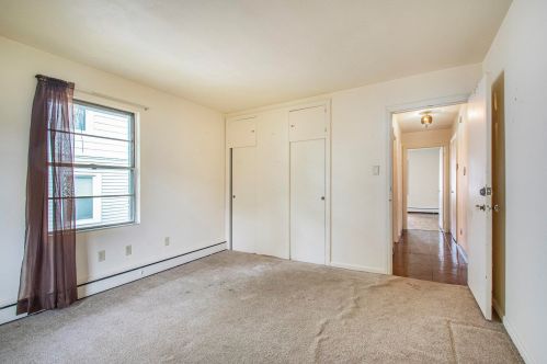 908 Grove St, Mishawaka IN  46545-6054 exterior