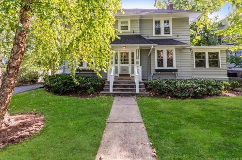 614 Monterey Ave, New Rochelle, NY 10803-2514
