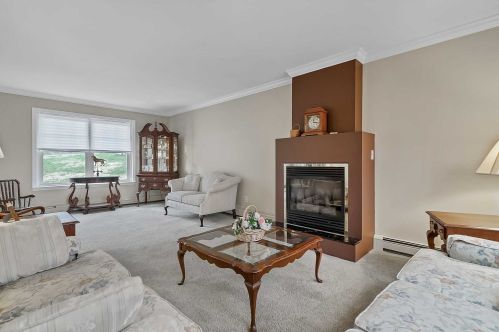 3 Geering Way, Fishkill NY  12524-1136 exterior