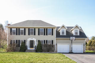 113 Old Farms, Middletown, CT 06457-7535