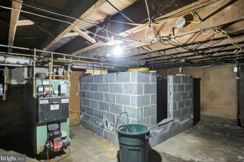 221 3rd St, Arnots Addition PA  17970-1039 exterior