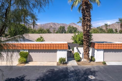 49131 Washington St, La Quinta CA  92253-2214 exterior