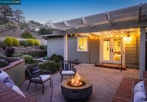 9 Southwood Dr, Orinda CA  94563-3010 exterior