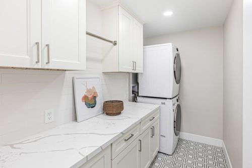 1213 Via Mil Cumbres, Solana Beach CA  92075-1726 exterior