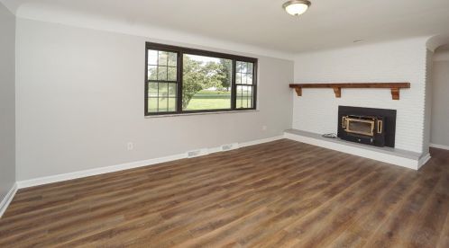 5489 Fomorin Rd, New Harmony, OH 45176-9575