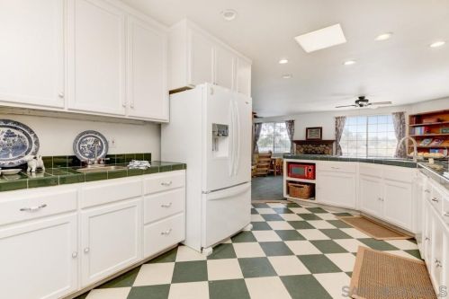 6737 San Miguel Ave, Lemon Grove CA  91945-1328 exterior