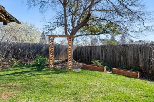 1653 Albion Ct, Chico CA  95973-7653 exterior