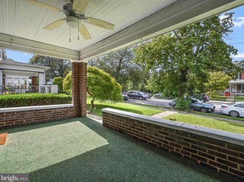 618 New Holland Ave, Lancaster PA 17602-2136 exterior