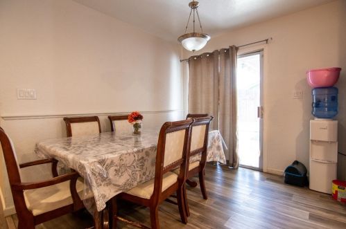 512 Mount Everest Ct, Modesto CA  95358-6316 exterior
