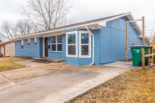 1421 Alpine St, Greenville, TX 75401-2203