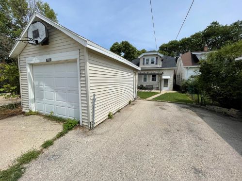 2223 70th St, Milwaukee WI  53213-1929 exterior