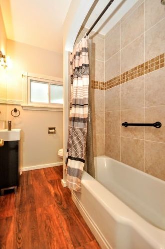 1718 6th Ave, Beaver Falls PA  15010-4009 exterior