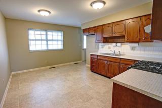780 Maplecrest Dr, Troy OH  45373-2250 exterior