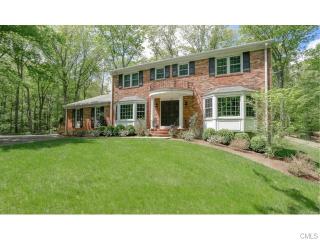 323 Wildwood Rd, Stamford, CT 06903-2008