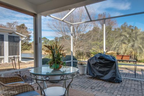 37 Rose Bush Ln, Bluffton SC  29909-6093 exterior