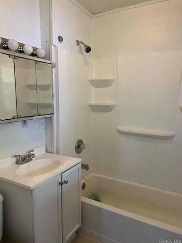 722 Old Route 17, Monticello NY  12701-7019 exterior