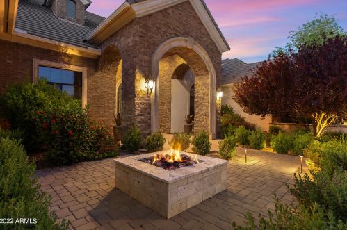 3142 Portola Vly Ct, Gilbert AZ 85297-7618 exterior