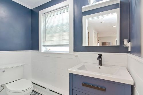 19 Beacon St, Gloucester MA 01930-3436 exterior