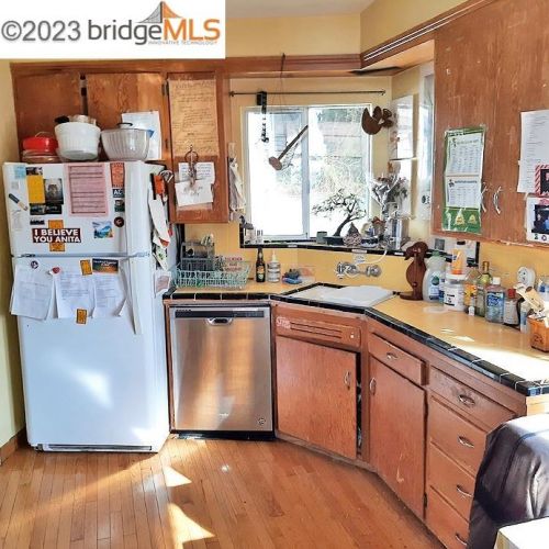 2325 Oak St, Berkeley CA  94708-1697 exterior