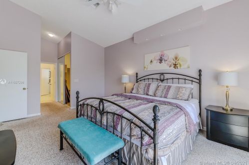 15726 16 Ct, Hollywood FL 33026-0509 exterior