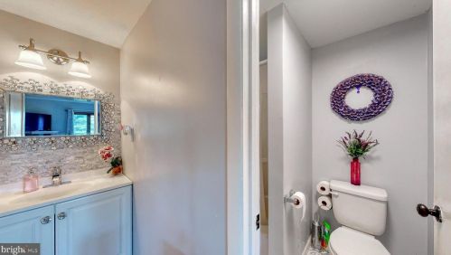 6 Chatham Ct, Dover DE  19901-3909 exterior