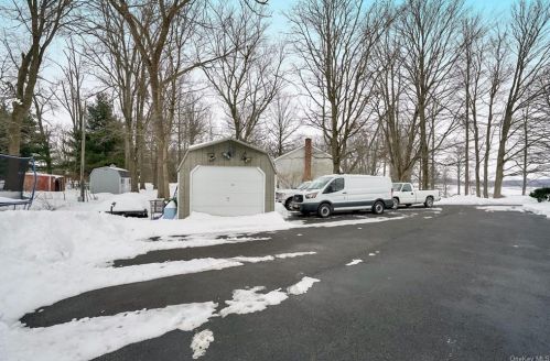 517 State Route 211, Montgomery NY  12549-2410 exterior