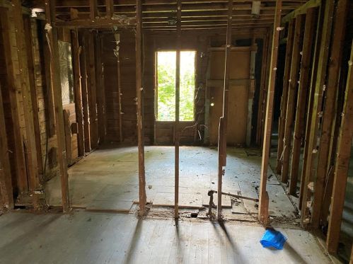 2839 Frost Ave, Dallas TX  75215-4726 exterior